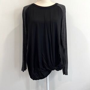 1.4.3. Story Striped Sleeve Knotted Top